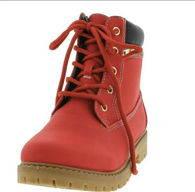 RED LUG BOOT WITH ZIPPER