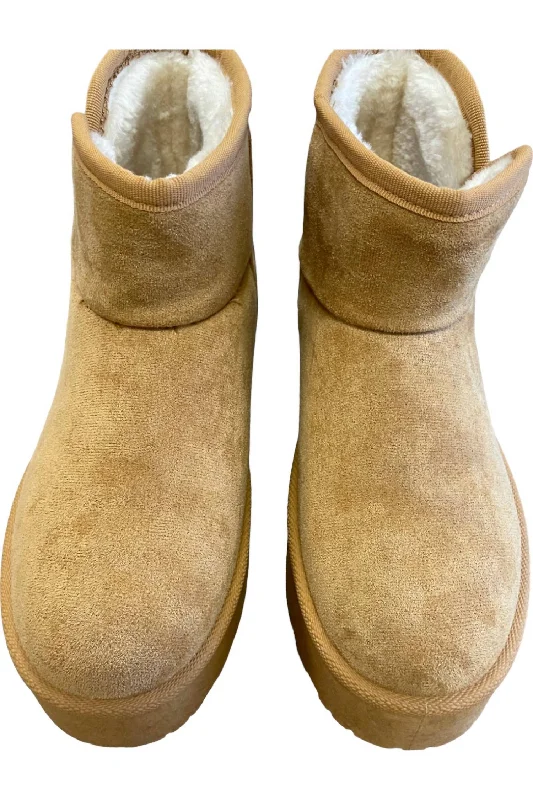 Women's Oamira Suede Boots In Camel