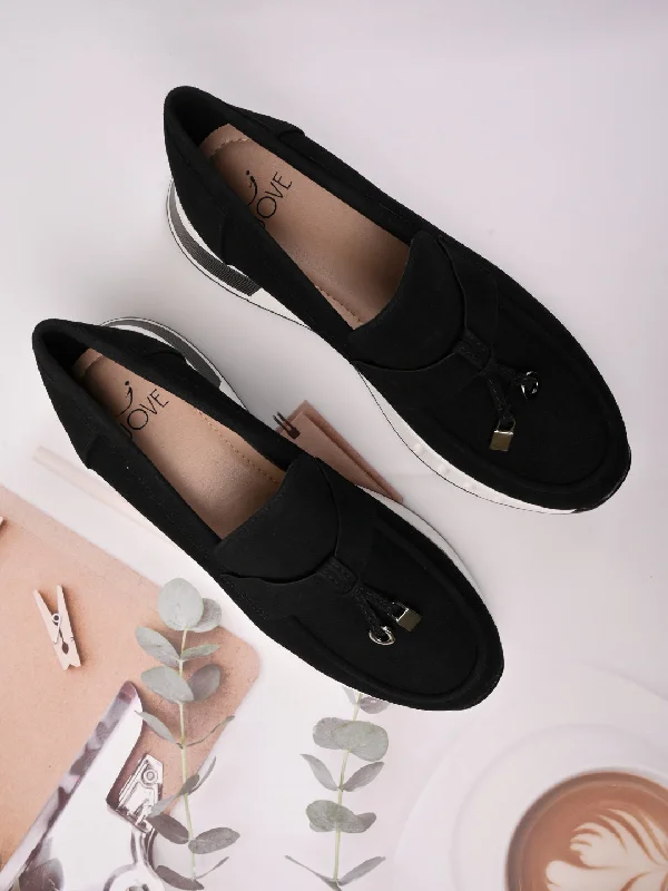 Women Black Solid Loafers