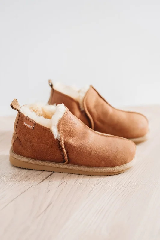 ANNIE Shepherd of Sweden Women's Sheepskin Slippers with Sole