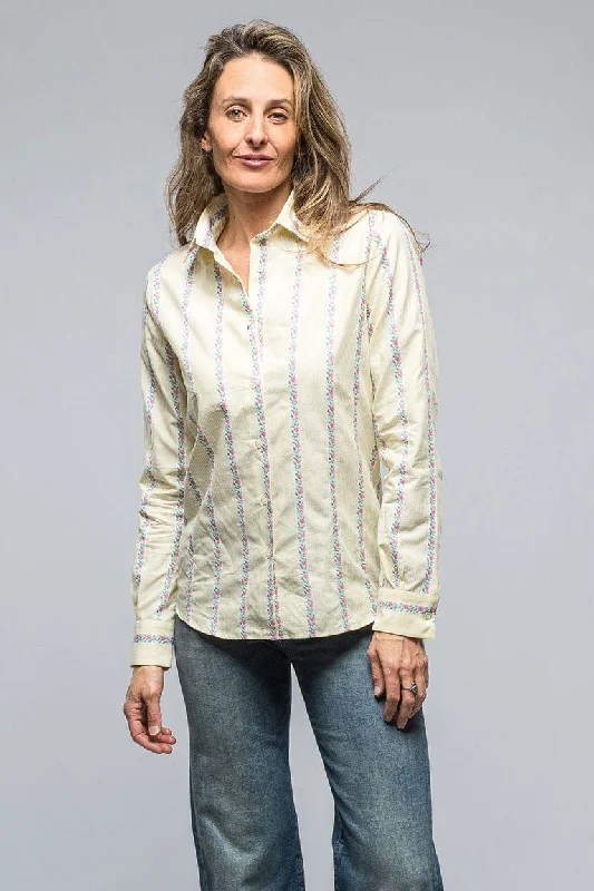 Prato Shirt w/ Floral Taping Date night sweaters