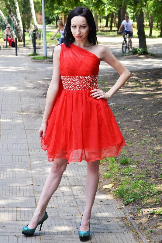 A-line One-shoulder Sweetheart Knee Length Tulle Rhinestone Homecoming Dress Pleated Tulle Dress