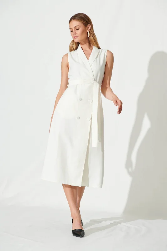 Delia Shirt Dress In White Pleated Shirt Gown